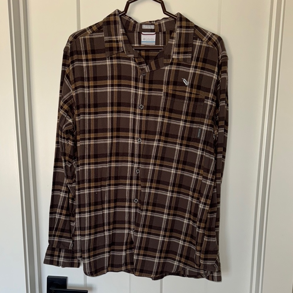 Columbia Brown Casual Button Down Shirt